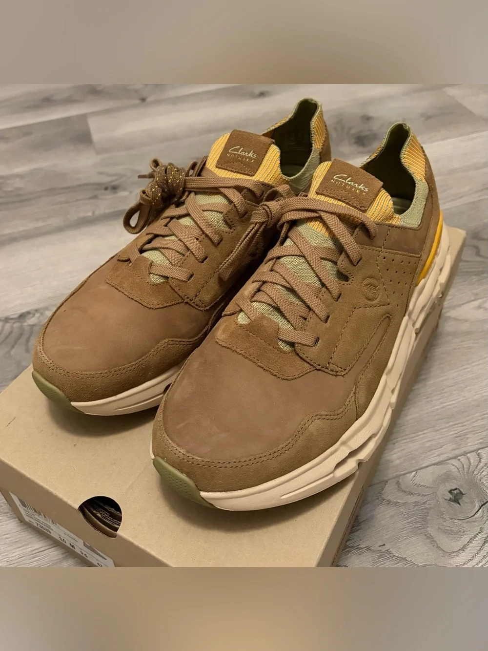 Clarks Men’s Tan/Brown Suede Casual Sneakers with Yellow Highlights